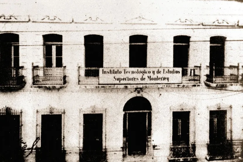 Tecnol&oacute;gico-Monterrey-1943-casona