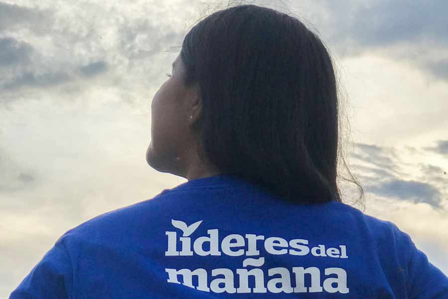Alejandra-plata-lider-del-mañana-2 