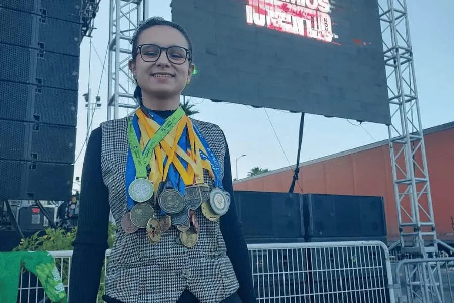 Ana Camila Cuevas Gonz&aacute;lez en Premios Juventud 2023