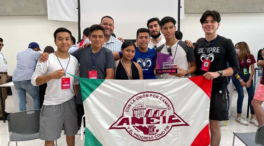 Alumnos de Ingenier&iacute;a Civil ganan concurso