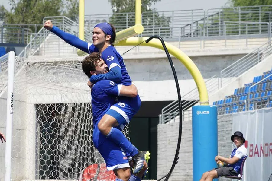 Marcelo Colorado, de Borregos Monterrey de soccer, anotó dos goles en la final contra Pumas.