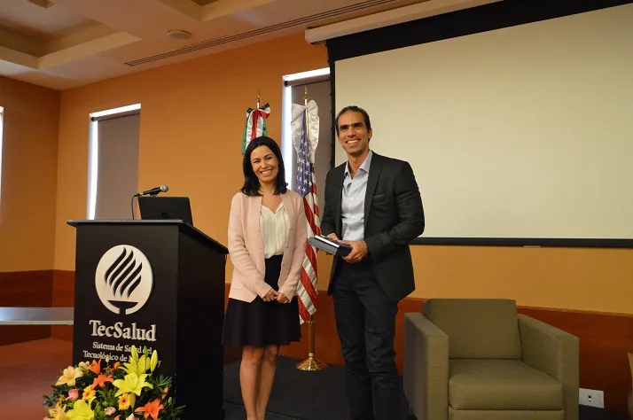 Doctora Cintya Villarreal y Dr. Hatem Azim