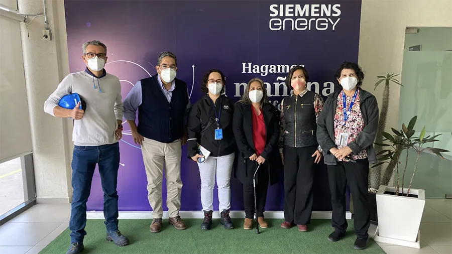 Docentes afrontan reto Siemens Energy donde resolvieron retos de administraci&oacute;n de proyectos y colaboraci&oacute;n efectiva.