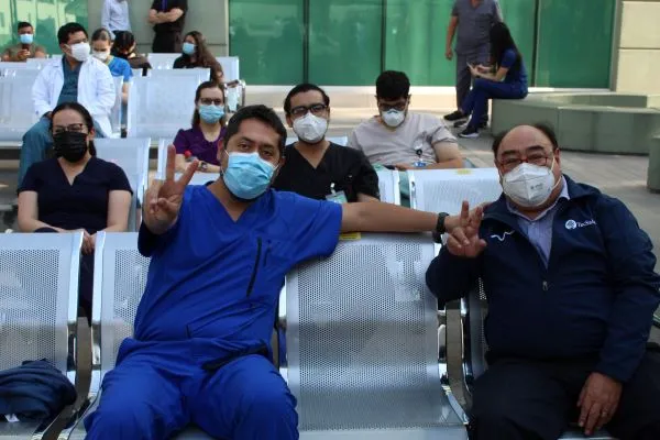 Vacunaci&oacute;n COVID