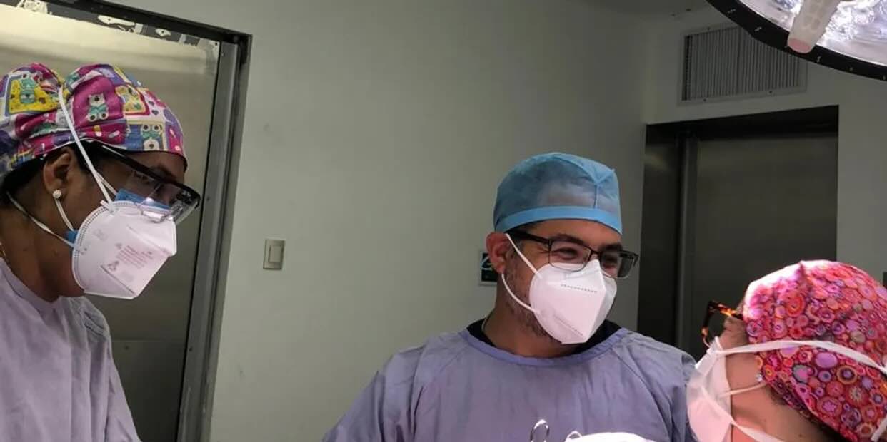 EXATEC de PrepaTec Querétaro representa a Latam en Mammoscopy group, un grupo médico especializado en cirugías mínimo-invasivas de mama.