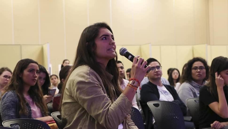 La polit&oacute;loga argentina Flavia Freidenberg en d&eacute;cimo Congreso de Relaciones Internacionales en el Tec, campus Guadalajara.