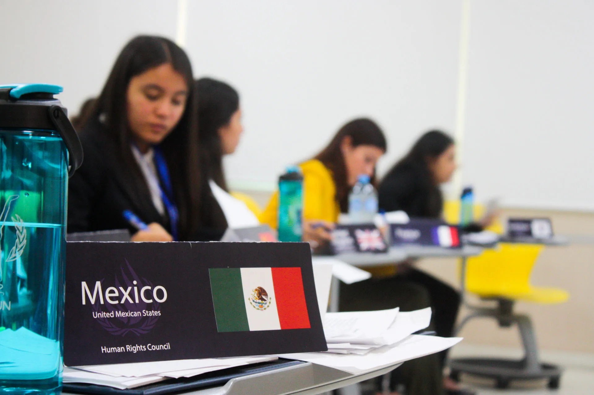 Sesiones de Tecmun en donde se amplía la perspectiva global