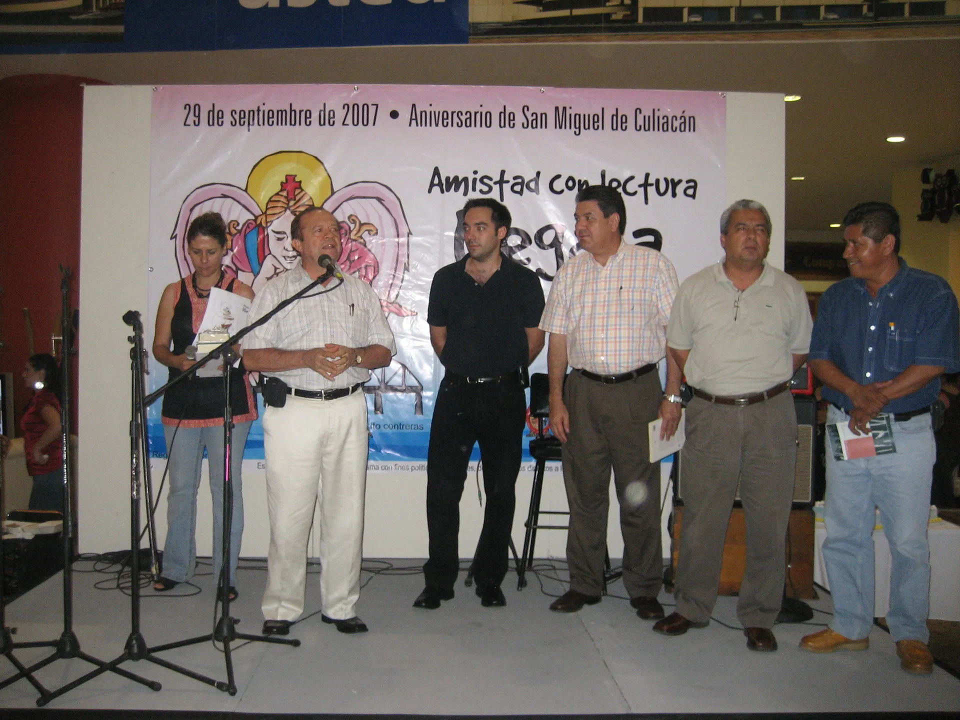 Cada a&ntilde;o se realiza en el aniversario de Culiac&aacute;n el evento "Regala un libro" con el fin de impulsar la cultura de la lectura entre los ciudadanos.