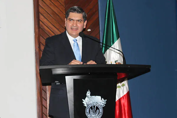 Dr. David Garza, rector del Tecnol&oacute;gico de Monterrey