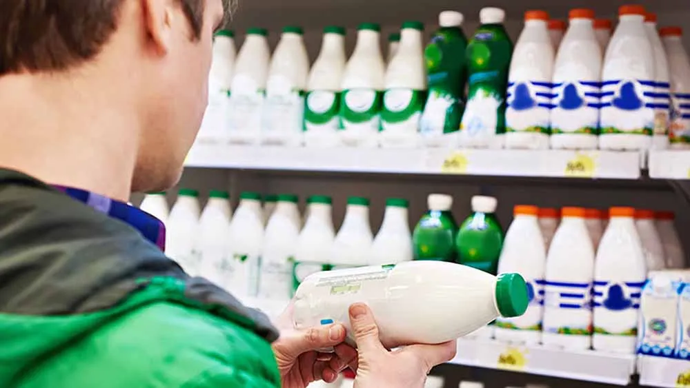 El profesor Rub&eacute;n Z&aacute;rraga nos explica la nueva regulaci&oacute;n alimentaria que han enfrentado las marcas de productos l&aacute;cteos en M&eacute;xico.