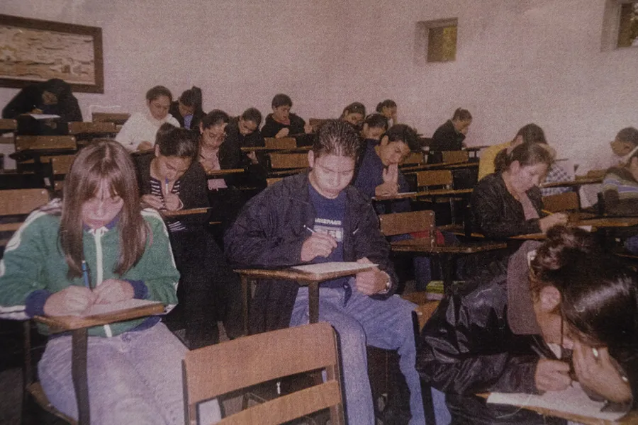 Alumnos en clase a&ntilde;os atr&aacute;s