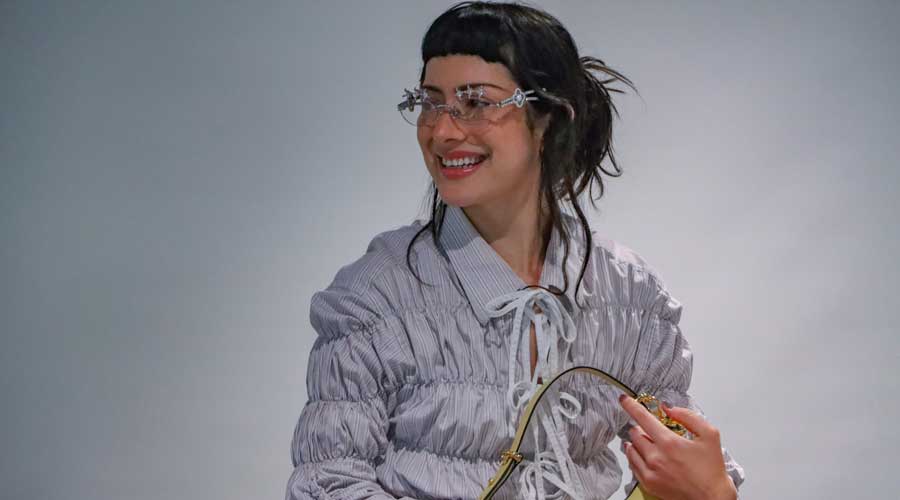 María Bottle egresada de PrepaTec comparte consejos para proceso creativo del arte