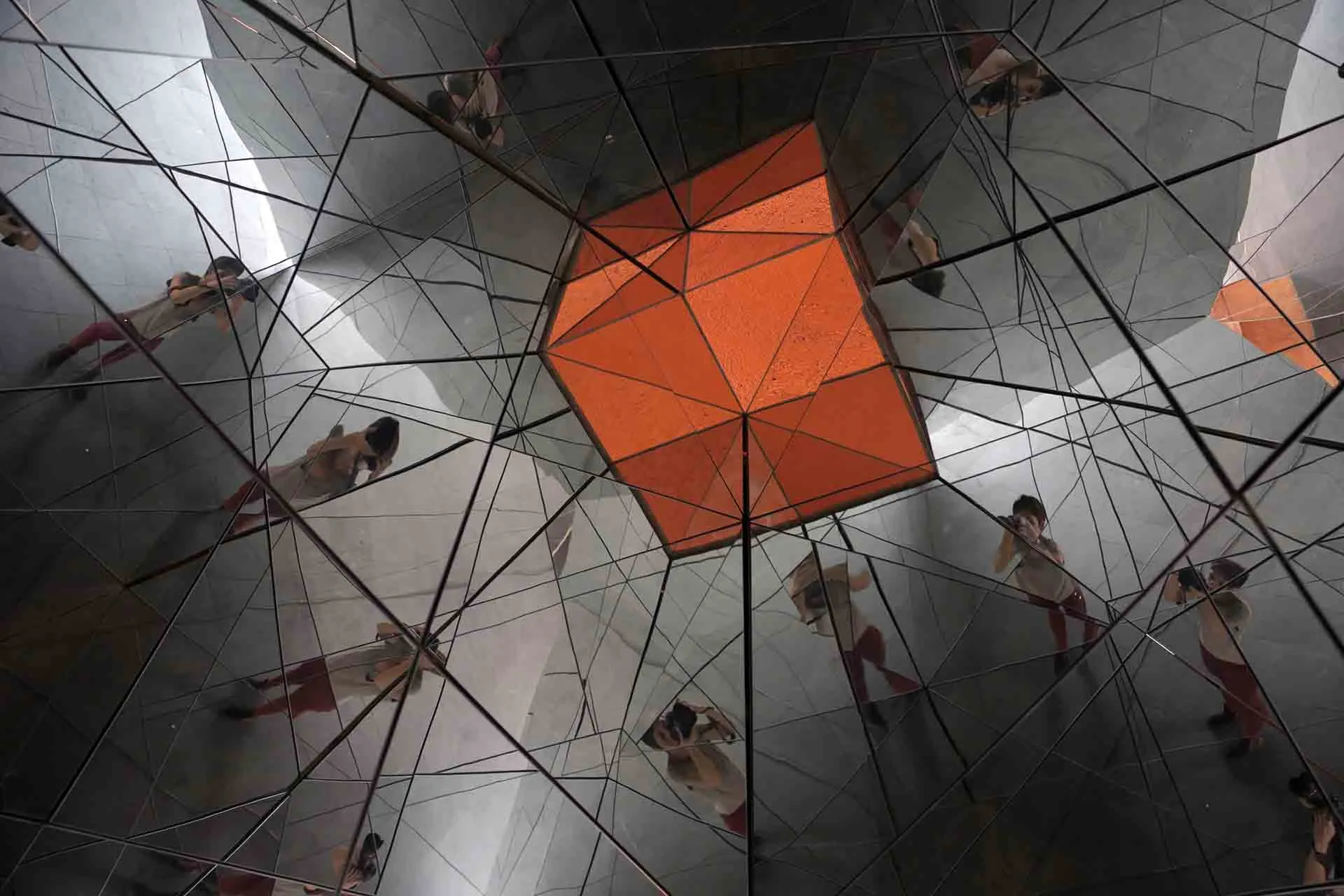 La artista visual Julia Carrillo invita a plasmar la ciencia y el arte a trav&eacute;s de un programa transdisciplinario dirigido para alumnos de Arte y Animaci&oacute;n Digital.