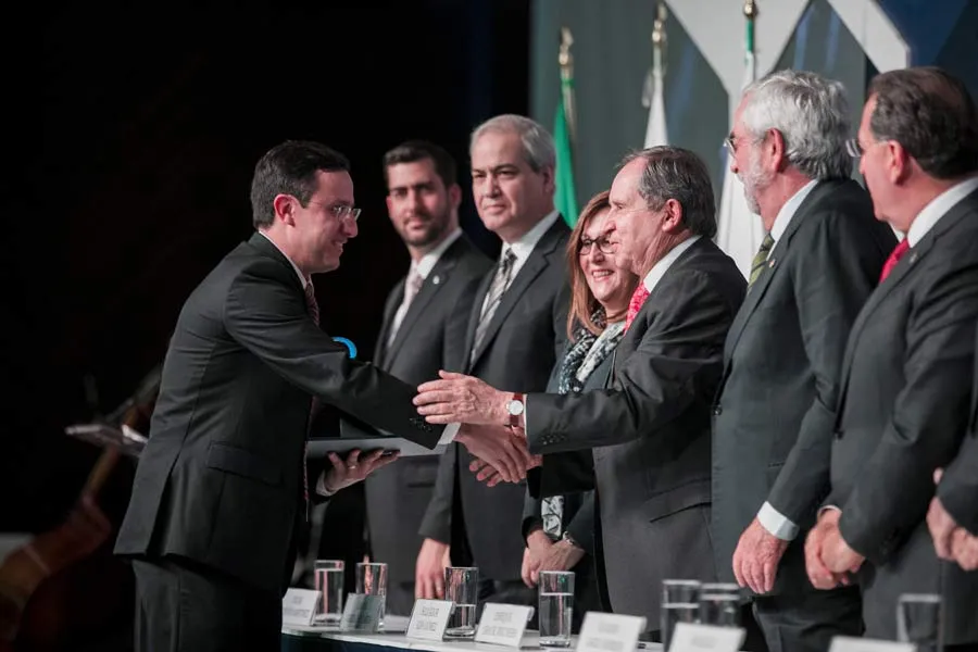 Premio R&oacute;mulo Garza.