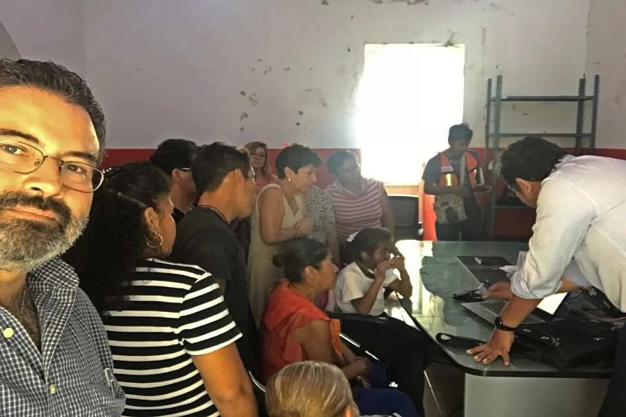 Profesor-de-Tec-Puebla-es-premiado-con-galard&oacute;n-nacional-de-ingenier&iacute;a-cuerpo2