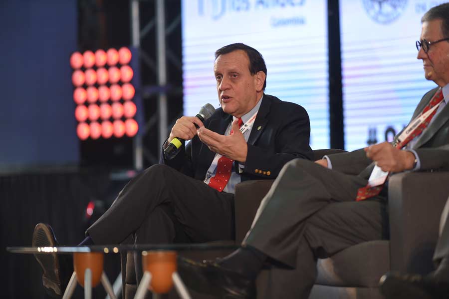Ignacio Sánchez, rector de la Pontificia Universidad Católica de Chile.