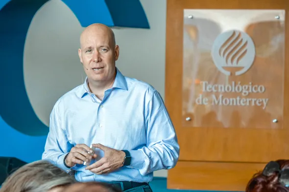 Hern&aacute;n Garc&iacute;a, vicepresidente de talento y cultura en el Tec de Monterrey