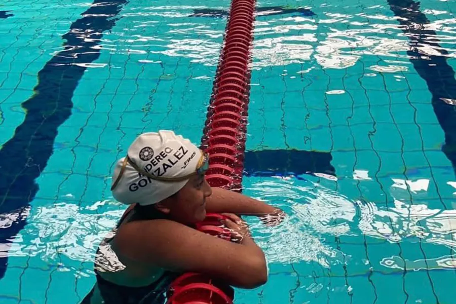 Ximena Gonz&aacute;lez en una de las albercas de la serie mundial de para nataci&oacute;n