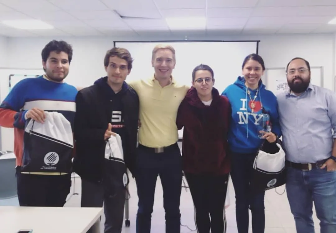 J&oacute;venes del Tec en concurso internacional de emprendimiento
