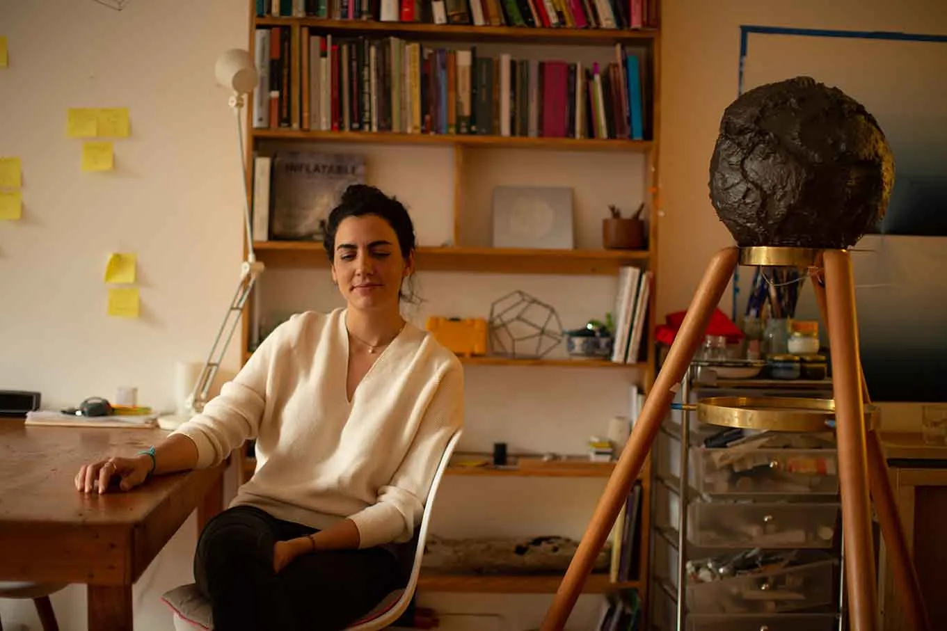 La artista visual Julia Carrillo invita a plasmar la ciencia y el arte a trav&eacute;s de un programa transdisciplinario dirigido para alumnos de Arte y Animaci&oacute;n Digital.