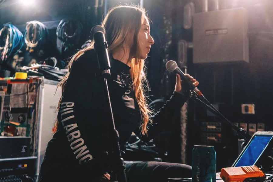 Adriana ha trabajado para shows de Natanael Cano, Linkin Park, Delilah, entre otros.