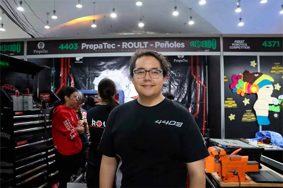 De alumno a mentor de equipo de rob&oacute;tica de PrepaTec Laguna