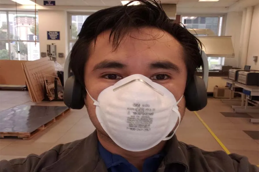 Aldo Cort&eacute;s en los talleres del Parque Ori&oacute;n