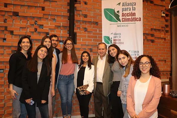 Representantes del Tec en evento de alianza clim&aacute;tica