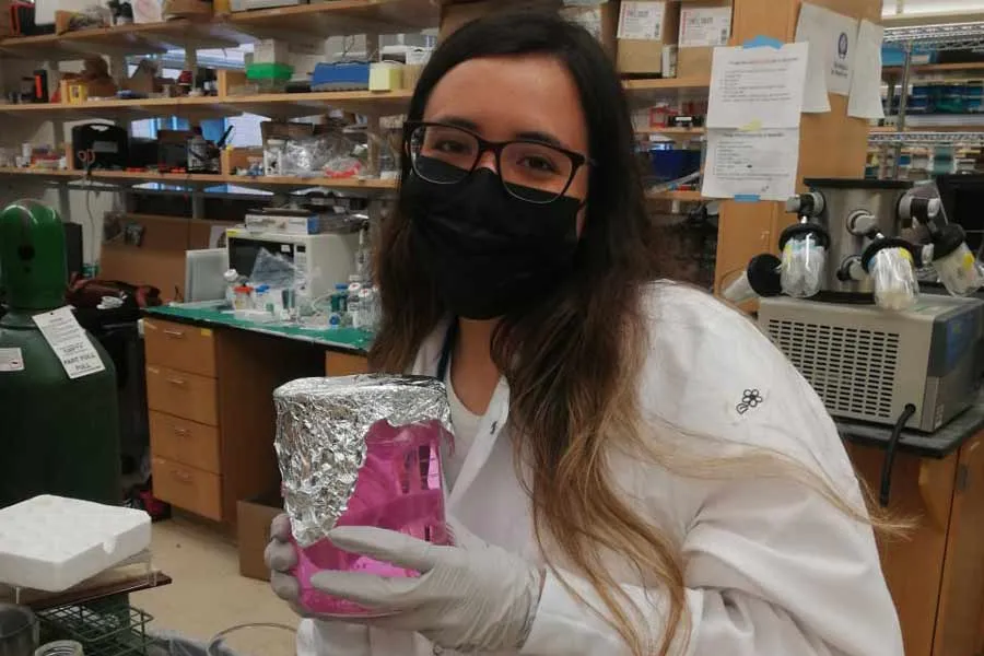 Alice realiz&oacute; actividades de laboratorio en campus Monterrey.