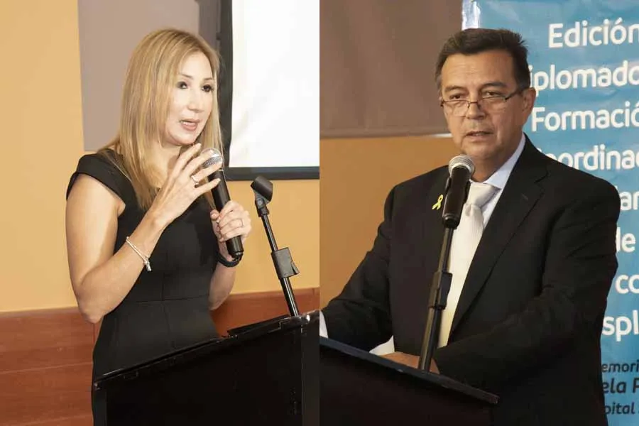 Alma Rosa Marroqu&iacute;n, secretaria de Salud de Nuevo Le&oacute;n y Jos&eacute; Salvador Aburto, director general del CENATRA.