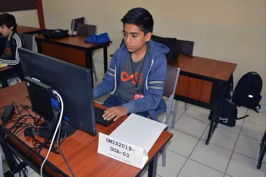 Braulio Olivares, alumno de primer semestre de PrepaTec Celaya, gan&oacute; la medalla de plata en La Olimpiada Mexicana de Matem&aacute;ticas.