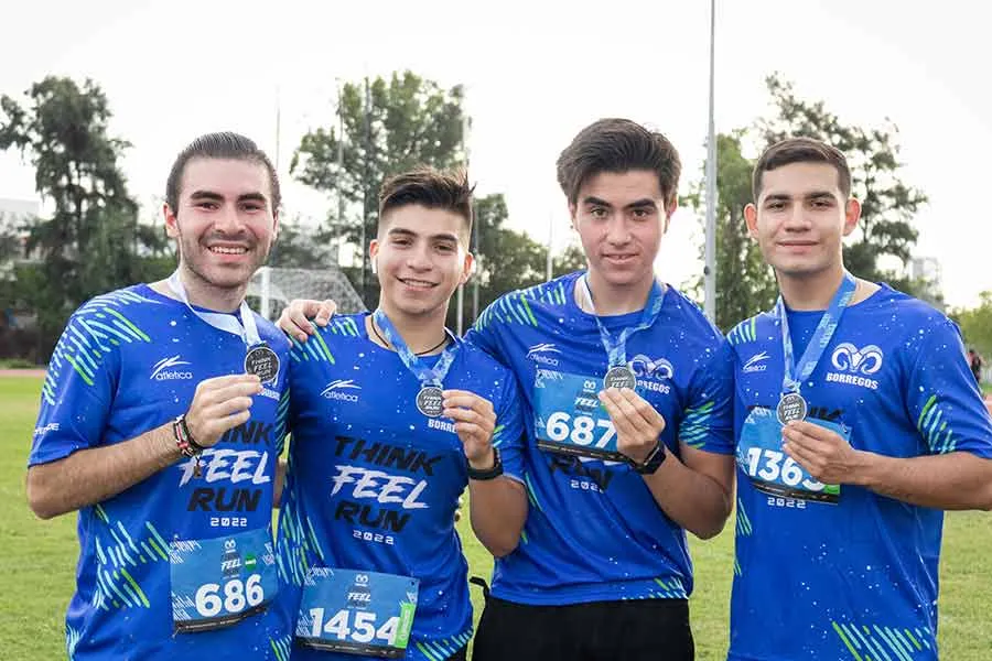 En la carrera participaron m&aacute;s de 1 mil 500 personas.