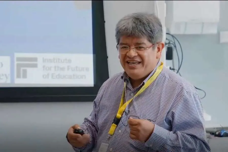 El profesor ha impartido clases y conferencias hasta en 23 instituciones de educaci&oacute;n superior.