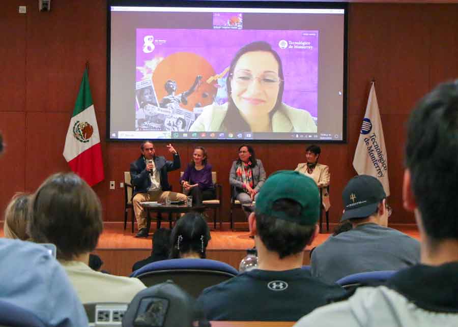 Aprendizaje organizacional y formaci&oacute;n de l&iacute;deres, panel del Tec Guadalajara.