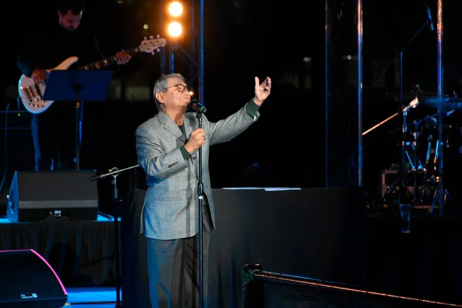 Composiciones de Armando Manzanero fueron interpretadas por leyendas de la m&uacute;sica como Elvis Presley y Frank Sinatra.