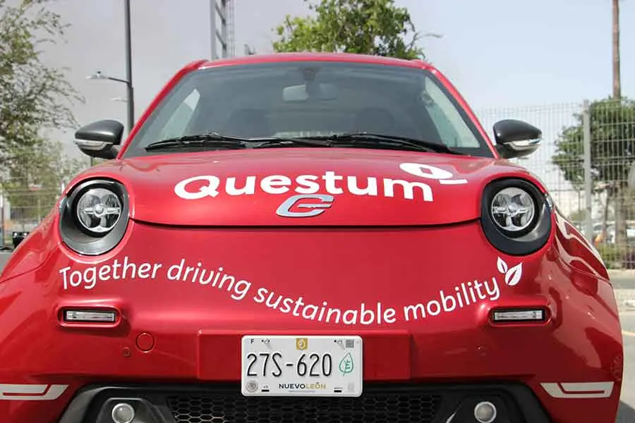 En el evento se promovi&oacute; adem&aacute;s el uso de autos el&eacute;ctricos.