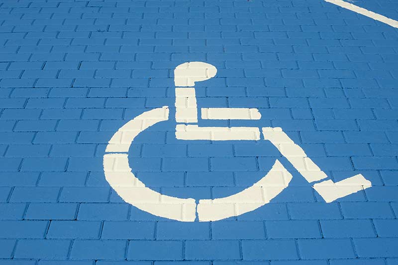 Caj&oacute;n estacionamiento azul (personas discapacidad)