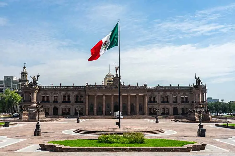 Candidatos a la gubernatura de Nuevo Le&oacute;n aceptaron participar en Foro Act&uacute;a