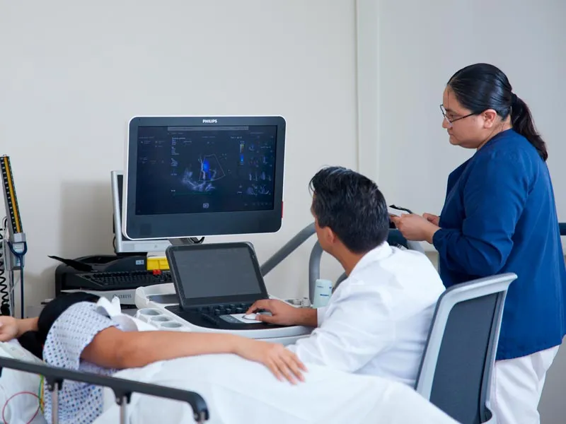 La alianza contempla tambi&eacute;n servicios externos en imagenolog&iacute;a, laboratorio y endoscop&iacute;as.