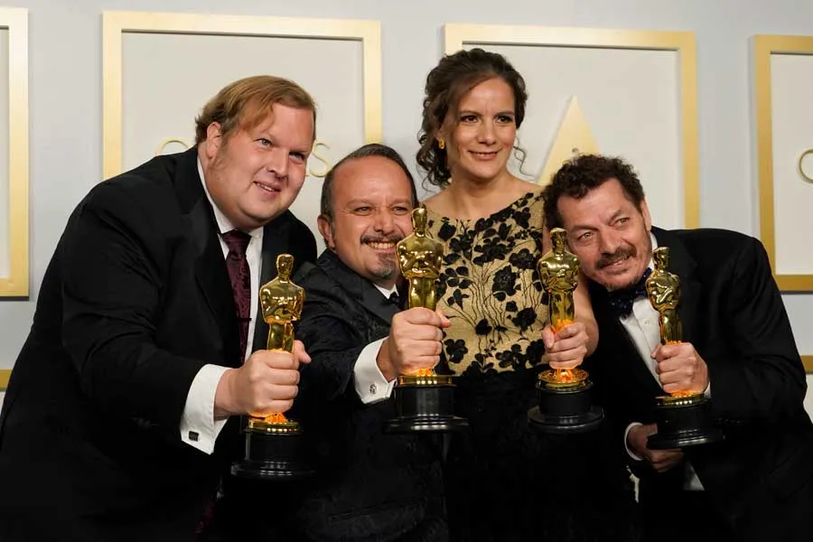 Carlos Cort&eacute;s fue parte del equipo que gan&oacute; el Oscar por Mejor Sonido.
