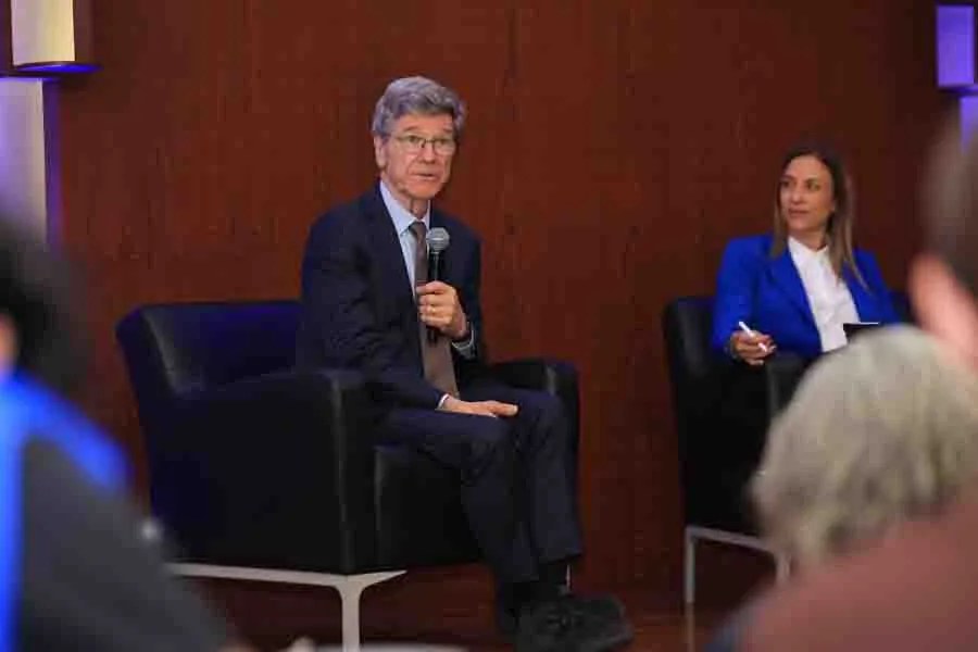 4 causas de la crisis global seg&uacute;n Jeffrey Sachs, asesor de la ONU