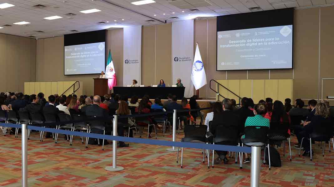 certifican a profesores de jalisco en transformaci&oacute;n digital. 