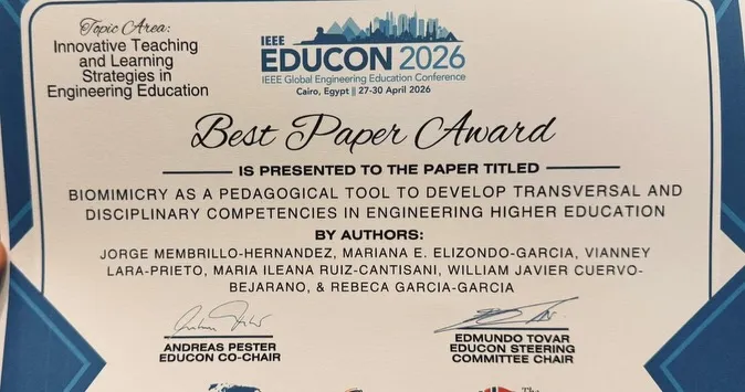 Diploma que recibi&oacute; el Tec de Monterrey por su paper.
