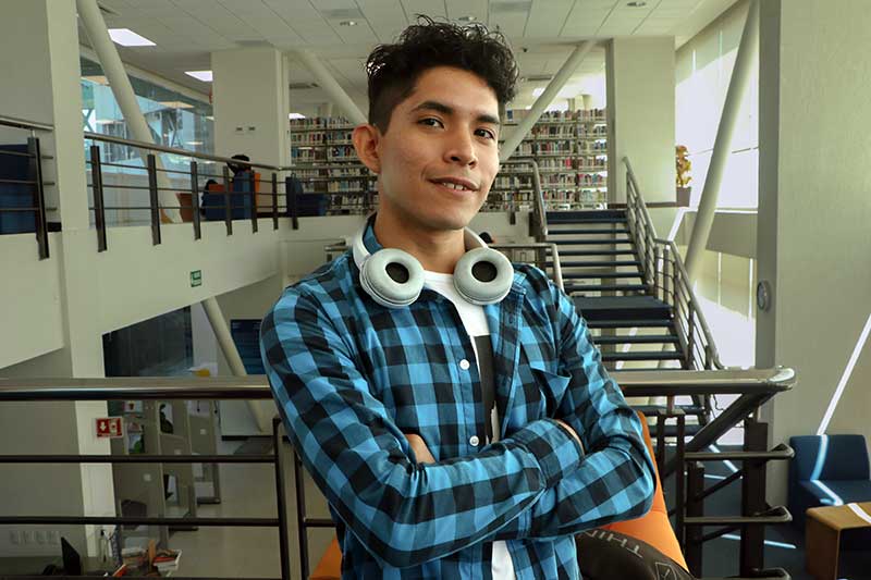 César Antonio López, alumno de Tecnologías computacionales del Tec campus Cuernavaca, desarrolló videojuego Ley de Vida para concientizar a niños sobre consumo de drogas.