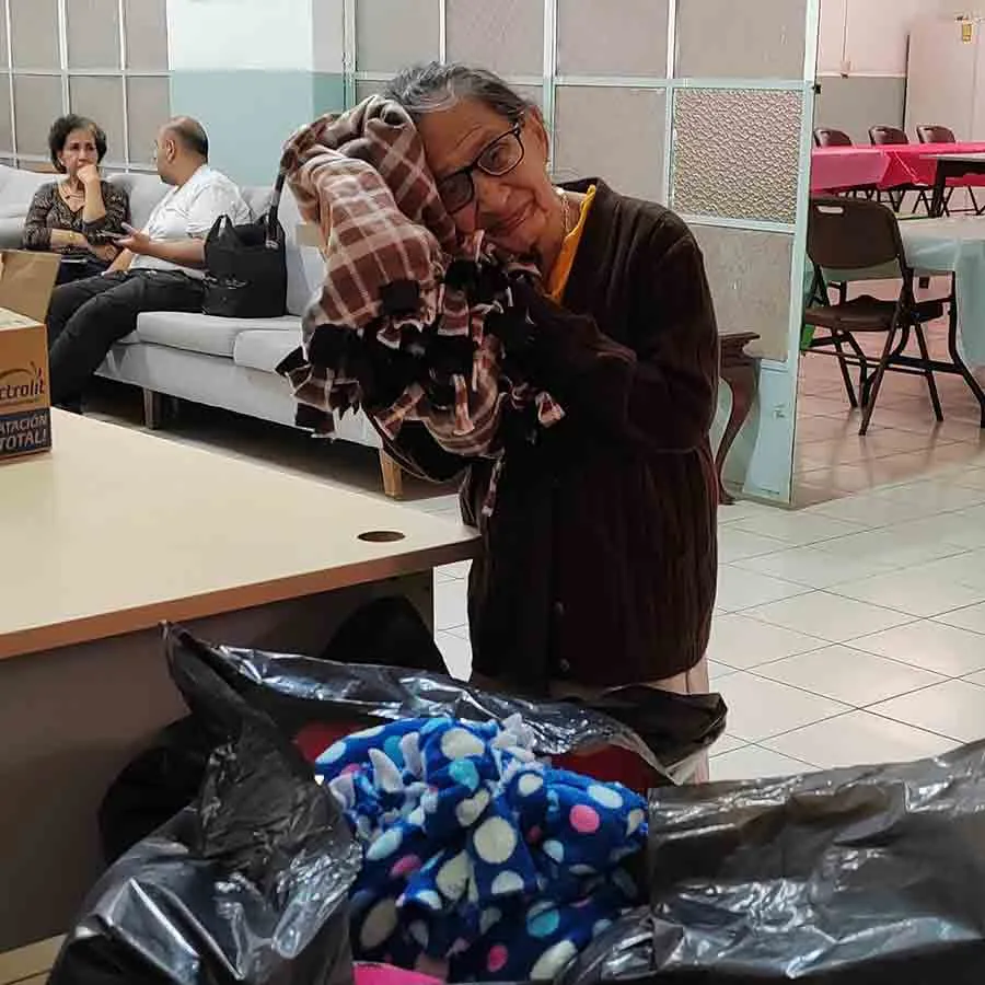 Cobijat&oacute;n, labor social en PrepaTec Santa Anita. 