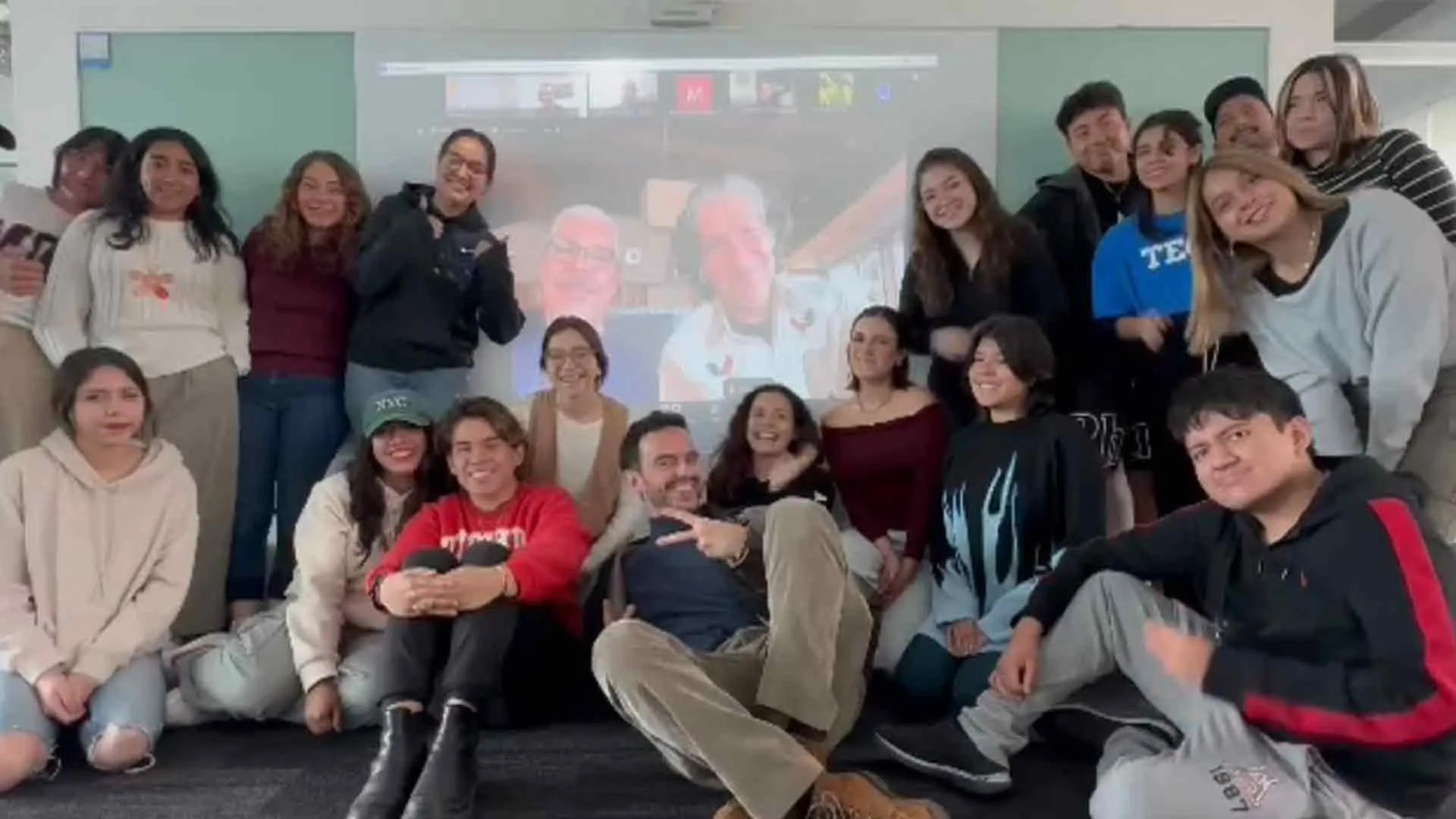 Clase magistral con los directores de la pel&iacute;cula Home is somewhere else