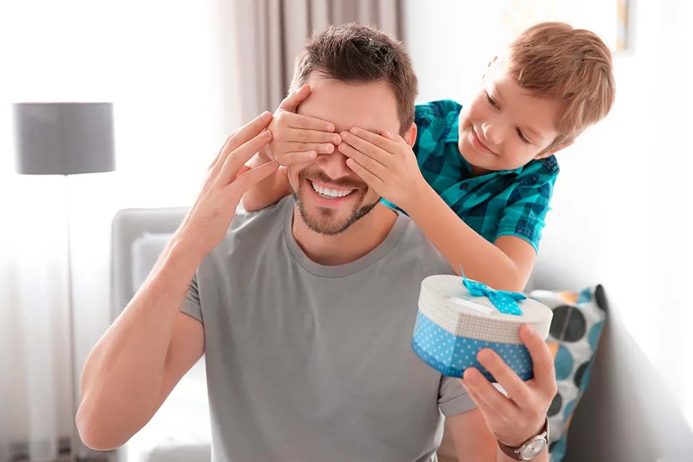&iquest;C&oacute;mo festejar a pap&aacute; en la contingencia?
