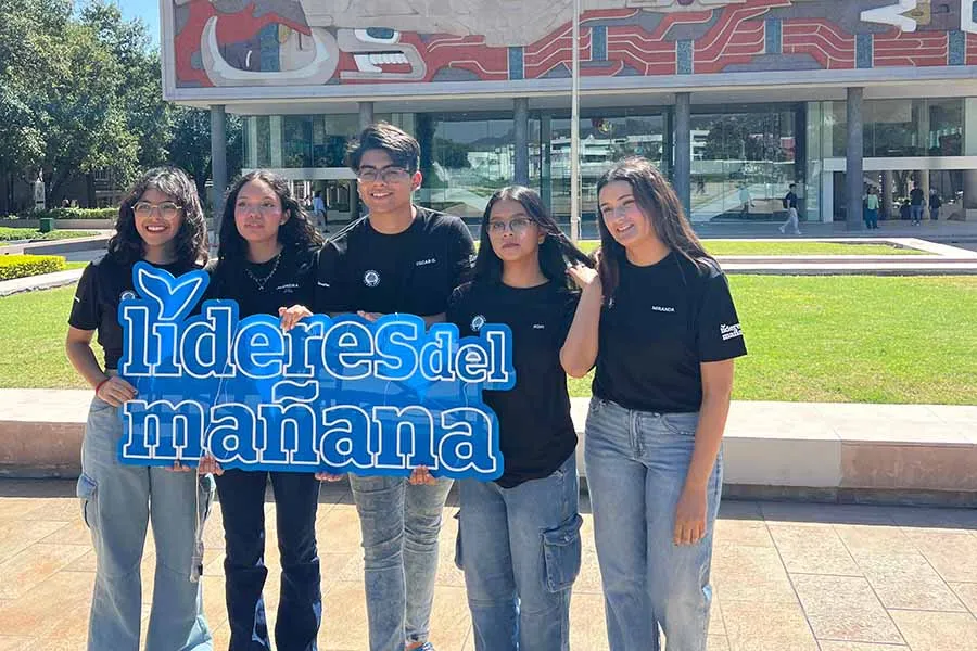 &Oacute;scar en la bienvenida de L&iacute;deres del Ma&ntilde;ana en Campus Monterrey