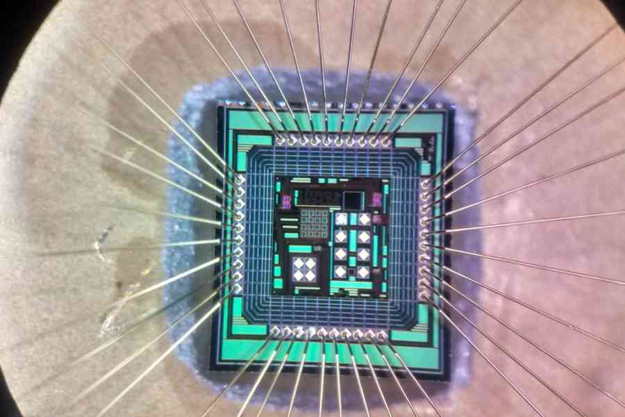 Chip de compensación de variaciones