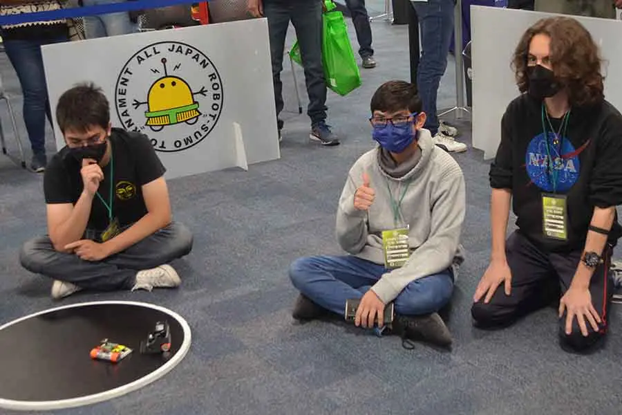 Concurso robolympics, categor&iacute;a minisumo